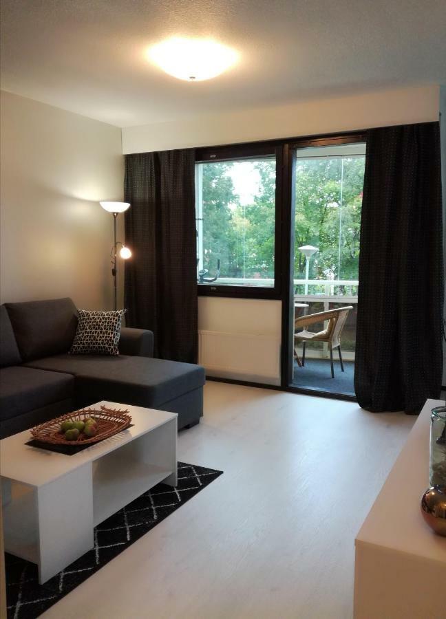 A Lovely One-Room Apartment Near The City Centre. Вааса Экстерьер фото